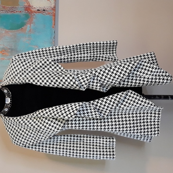 Calvin Klein/ Black/ White/ Houndstooth/ Jacket - Picture 5 of 8
